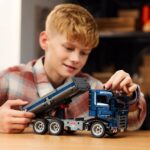 LEGO Technic: Tipping Dump Truck (42203) - Image 6