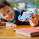 LEGO Harry Potter: Flying Ford Anglia (76424) - Image 9